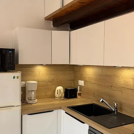 Maison Plain-pied A Avec Garage, Proche Transports Et Commerces - Fr-1-732-87 펜션