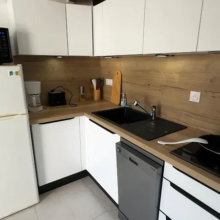 Maison Plain-pied A Avec Garage, Proche Transports Et Commerces - Fr-1-732-87 Prázdninový dům